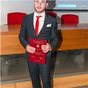 Laureato in chimica magistrale Lm-54 impartisce lezioni di chimica